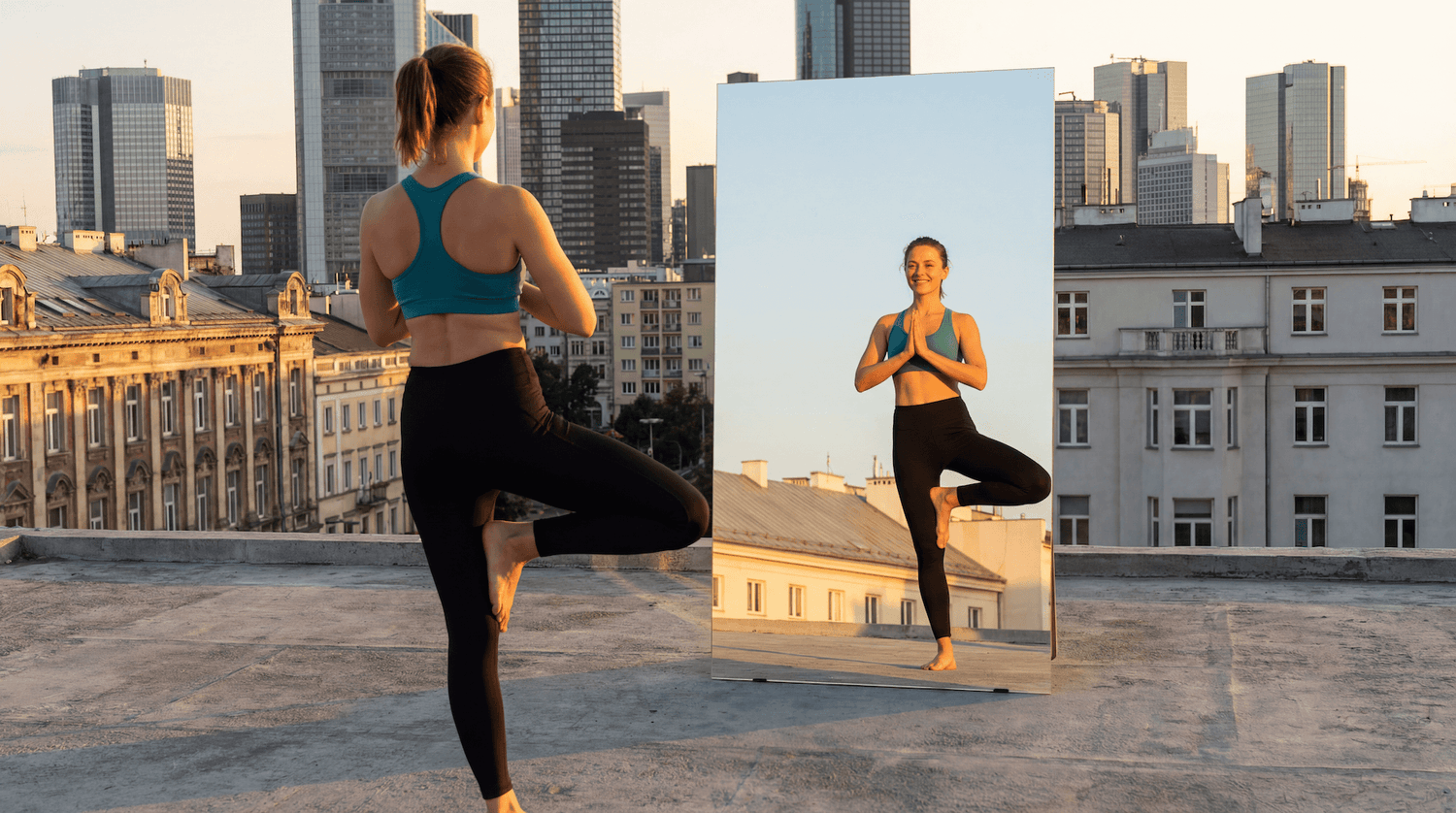 Plumi Mirror Yoga